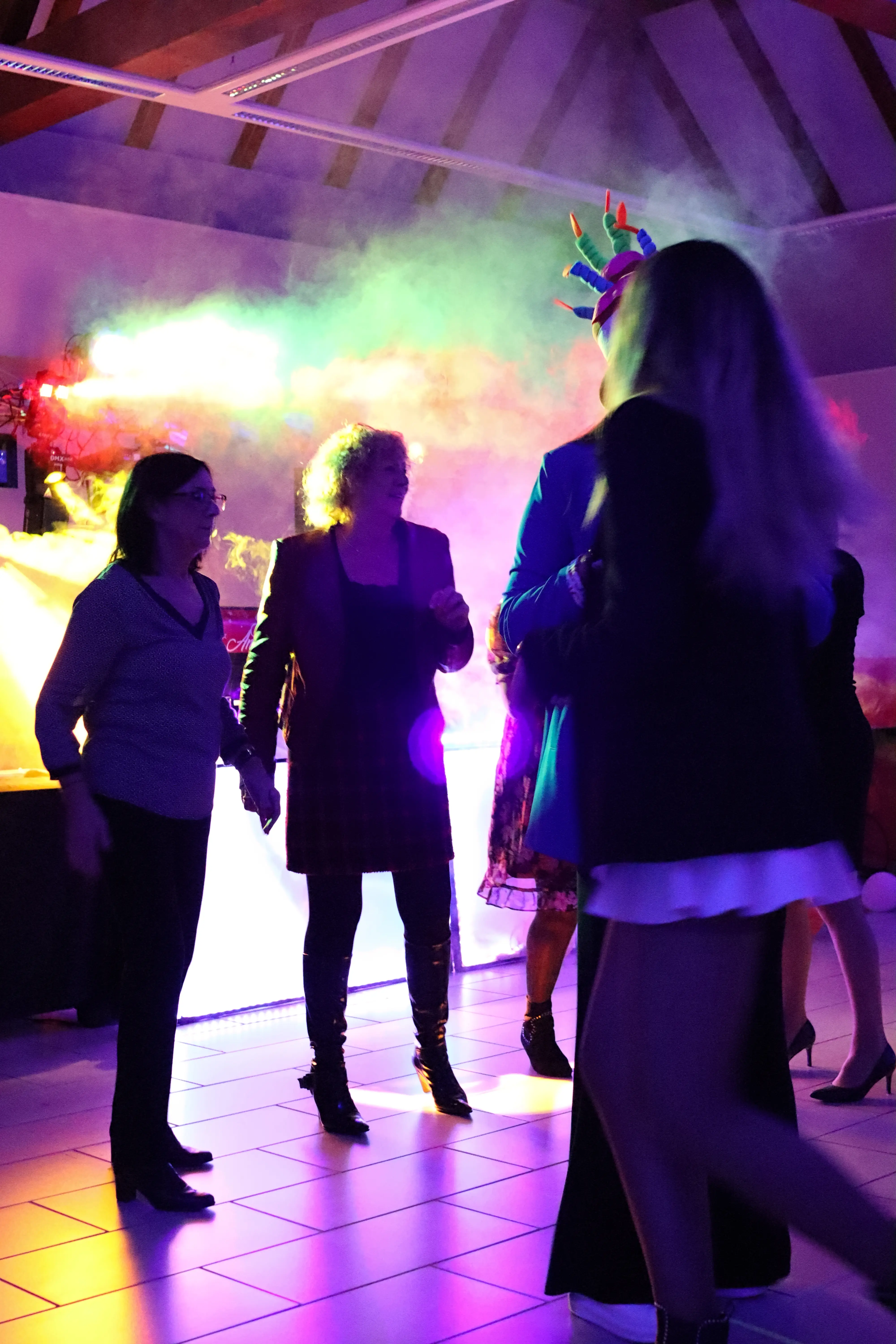 Tests d’effets lumière avant la soirée